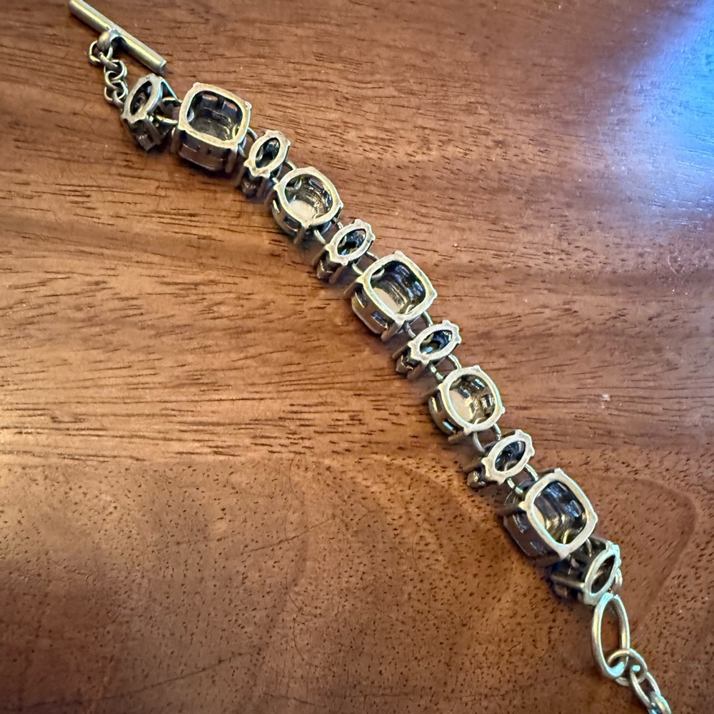 Chloe + Isabel Copacabana Toggle Bracelet - Picture 4 of 4